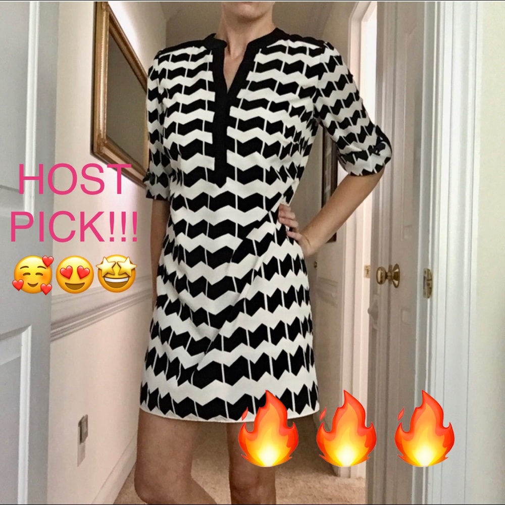 Crown & Ivy B&W Chevron Mini Dress W Button Collar